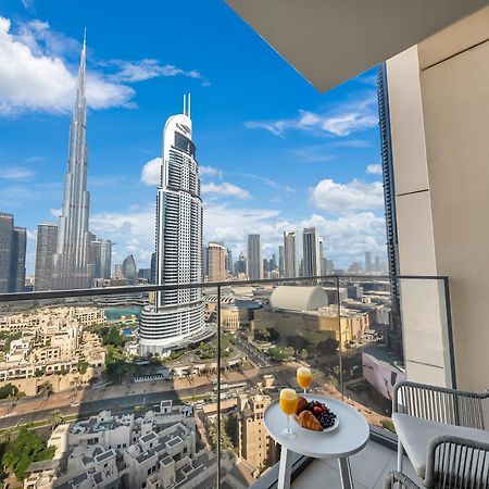 Smartstay At Burj Royale - Full Burj Khalifa View - Brand New Luxury Apartments ドバイ エクステリア 写真