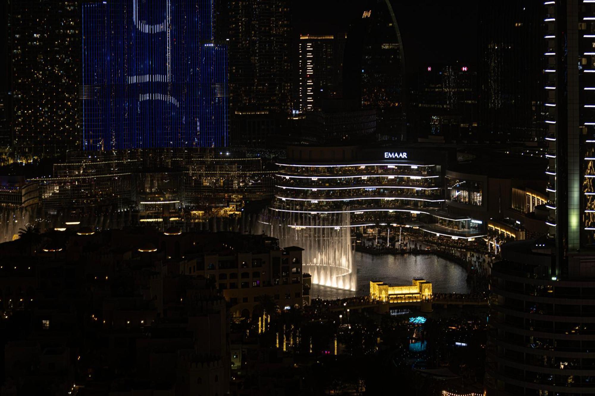 Smartstay At Burj Royale - Full Burj Khalifa View - Brand New Luxury Apartments ドバイ エクステリア 写真